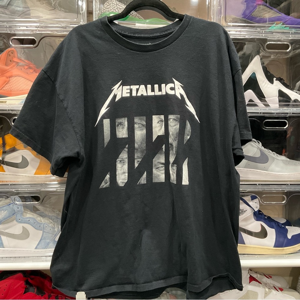 Metallica 72 Seasons Tour Shirt - XXL